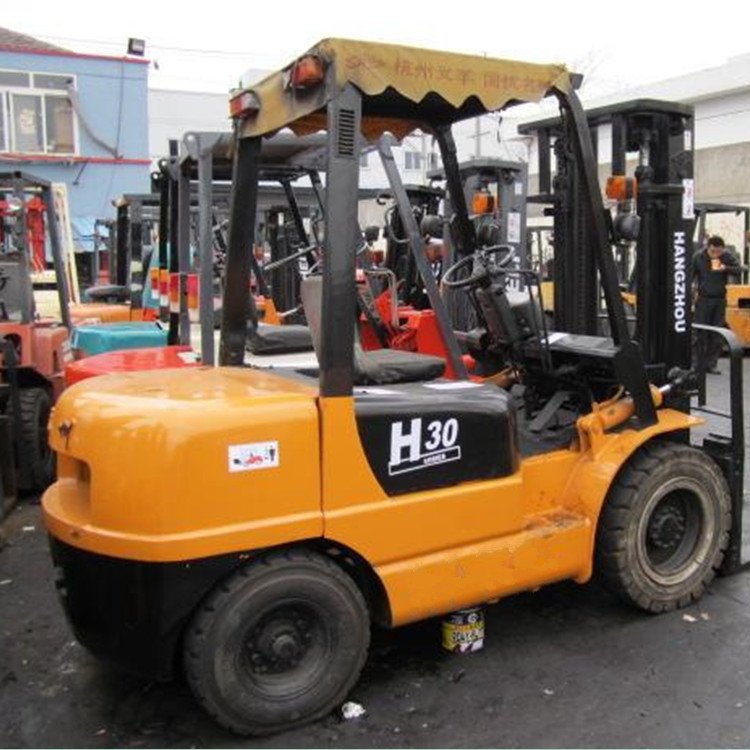 如何在宁波奉化区租叉车更划算？附近叉车出租电话多少